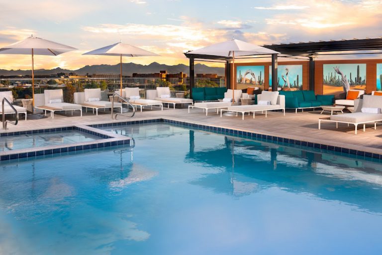 Hotels With Rooftop Pools Near Scottsdale, AZ (2023 Update)