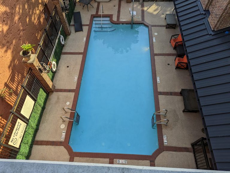 Hotels With Rooftop Pools Near Mobile, AL (2023 Update)