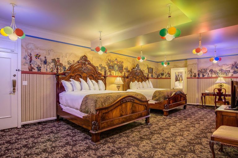 Best Hotel Rooms With Balcony or Private Terrace Near Spokane, WA (2023 Update)