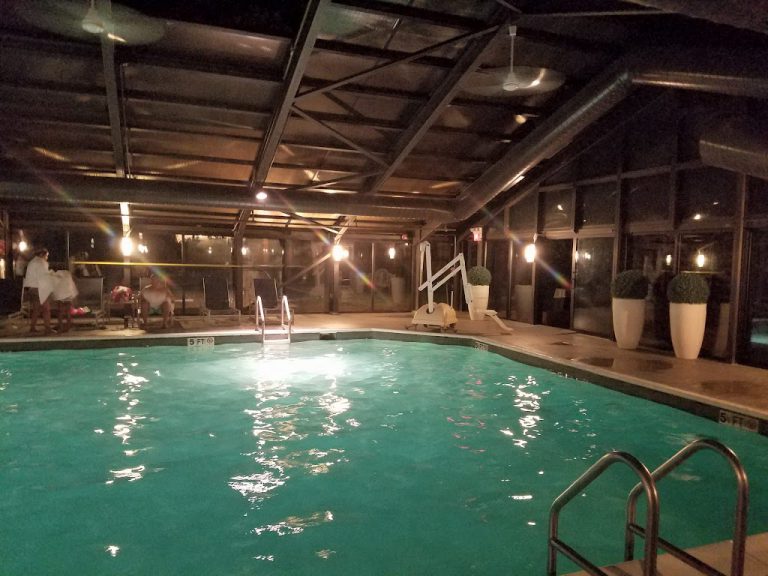 Hotels With Rooftop Pools Near Trenton, NJ (2023 Update)