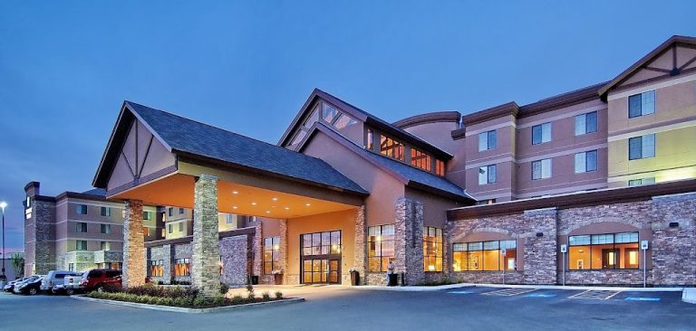 Romantic Hotels With Jacuzzi In Room Near Me In Anchorage, AK (2023 Update)