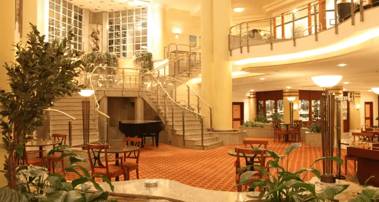 What is the Average Number of Rooms in a Hotel? A Comprehensive Guide