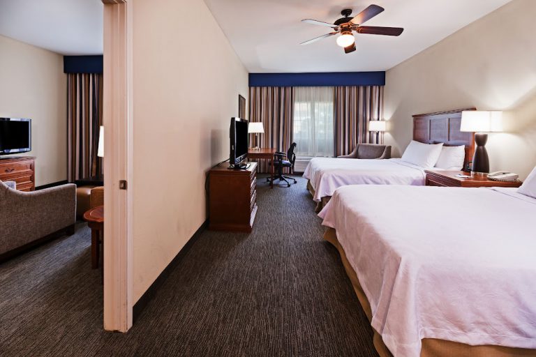 Best Hotels With Kitchenettes Near Me In Laredo, TX (2023 Update)
