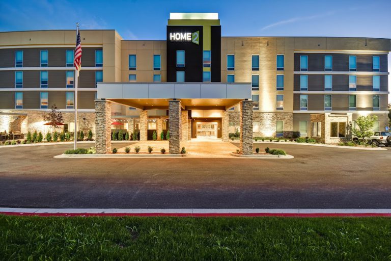 Romantic Hotels With Jacuzzi In Room Near Me In Springfield, MO (2023 Update)