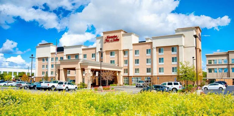 Romantic Hotels With Jacuzzi In Room Near Me In Fresno, CA (2023 Update)