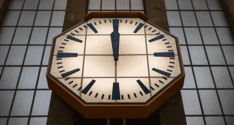 Can You Check In To a Hotel at 6 AM and Stay Until 12 PM the Same Day?