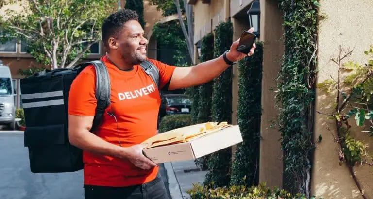 Can You Get Food Delivered to a Hotel? A Comprehensive Guide