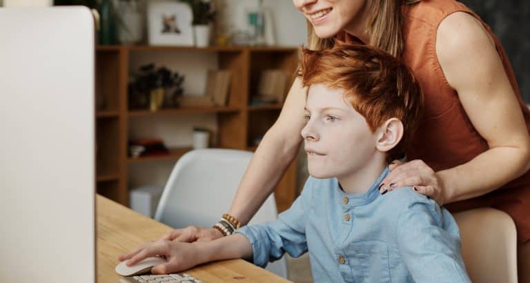 Can a Parent Rent a Hotel Room for a Minor?