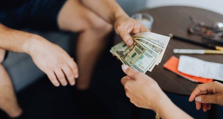 Understanding Hotel Guests’ Tipping Habits for Housekeeping Staff