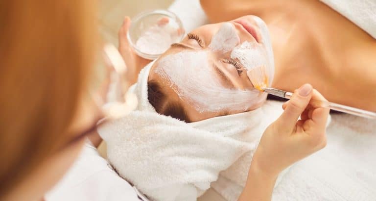 The Benefits of Getting a Massage in Your Hotel Room