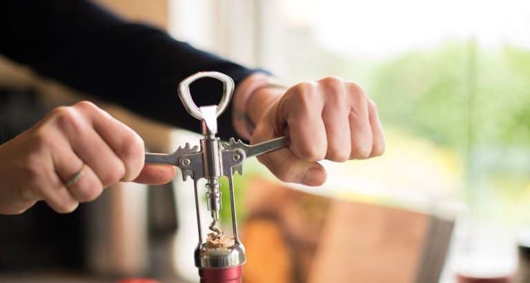 Do Hotels Have Wine Openers? A Comprehensive Guide