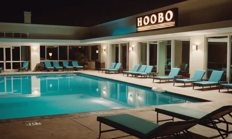 What Time Do Hotel Pools Close? A Comprehensive Guide